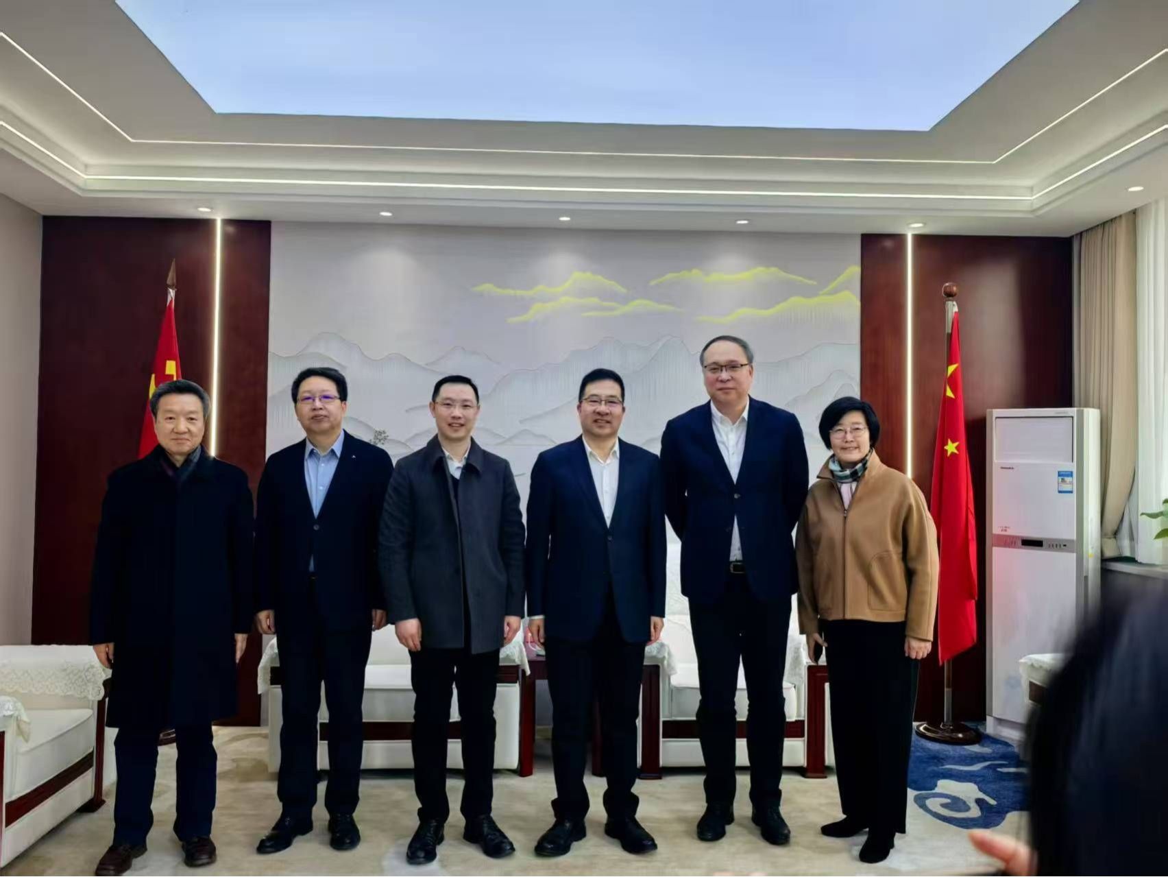 taptap点点官方网站赴兰州理工大学开展校际合作交流