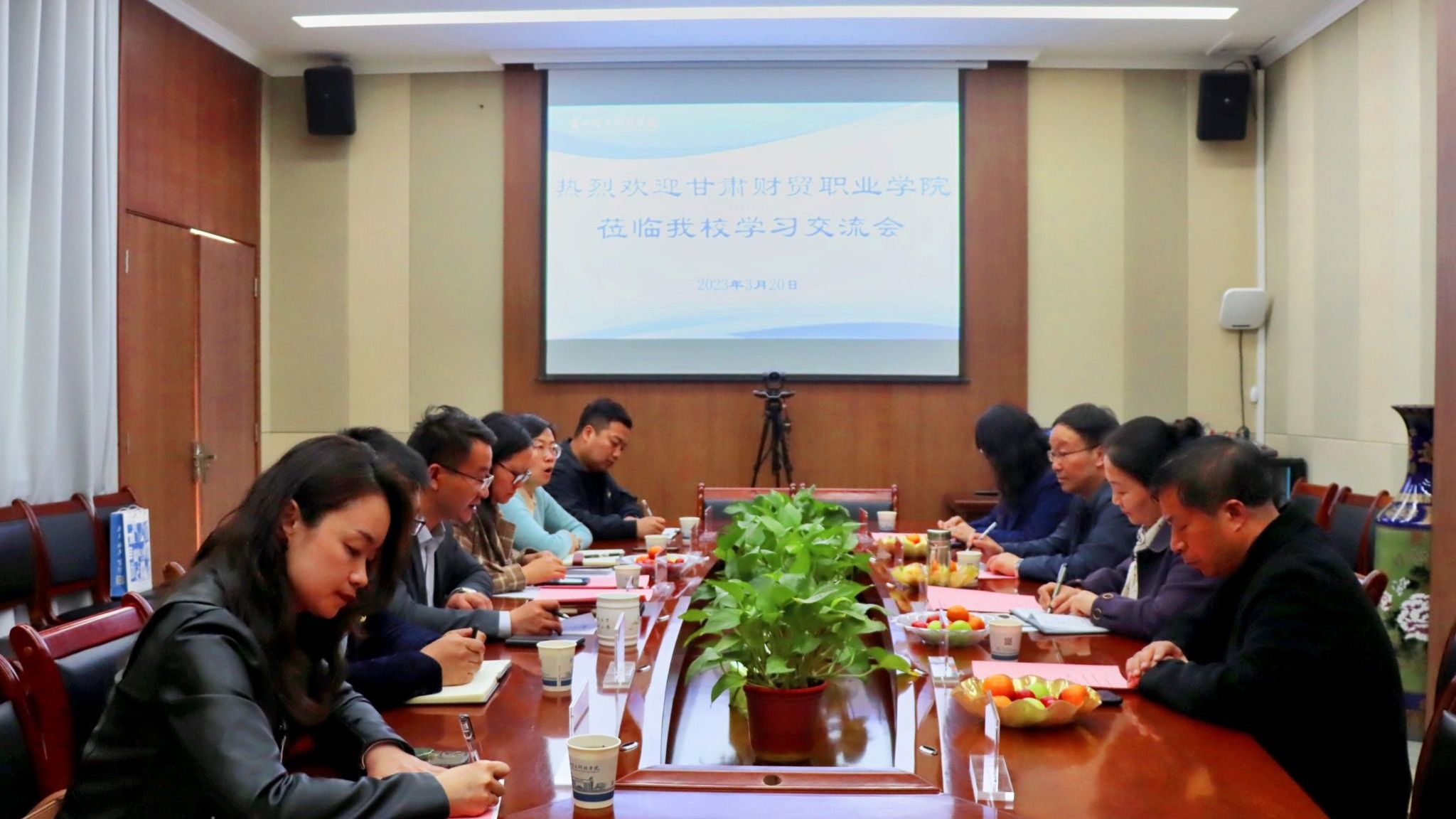 甘肃财贸职业技术学院前来taptap点点官方网站进行交流调研
