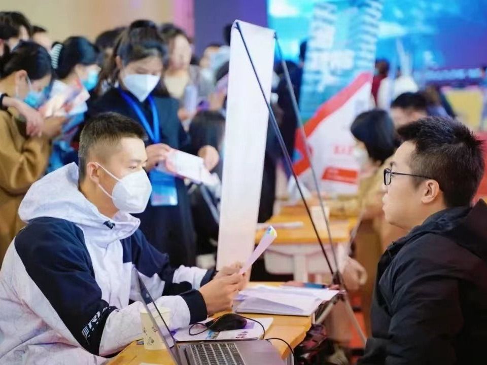  办学荣誉 | taptap点点官方网站获评“甘肃省大学生就业工作示范性高校”